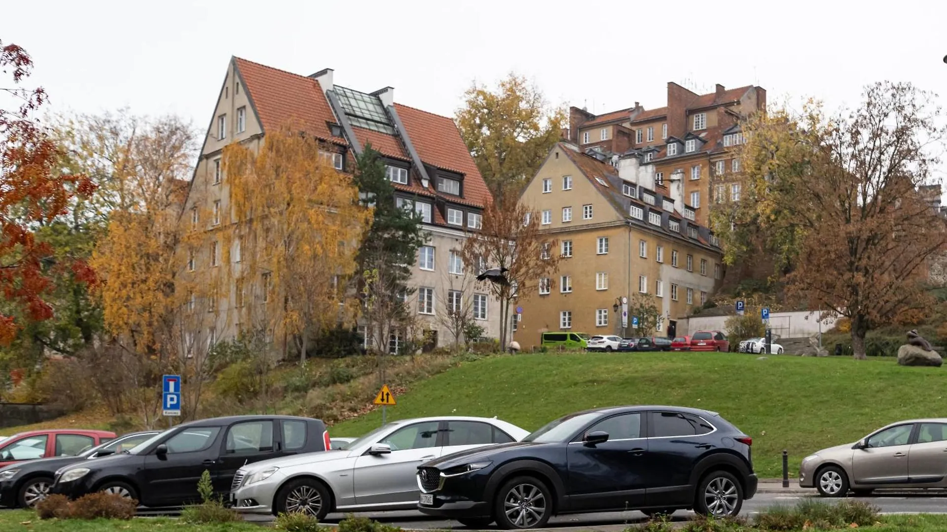 Superapart Krzywe Kolo 6 Warszawa 0*,  Polen